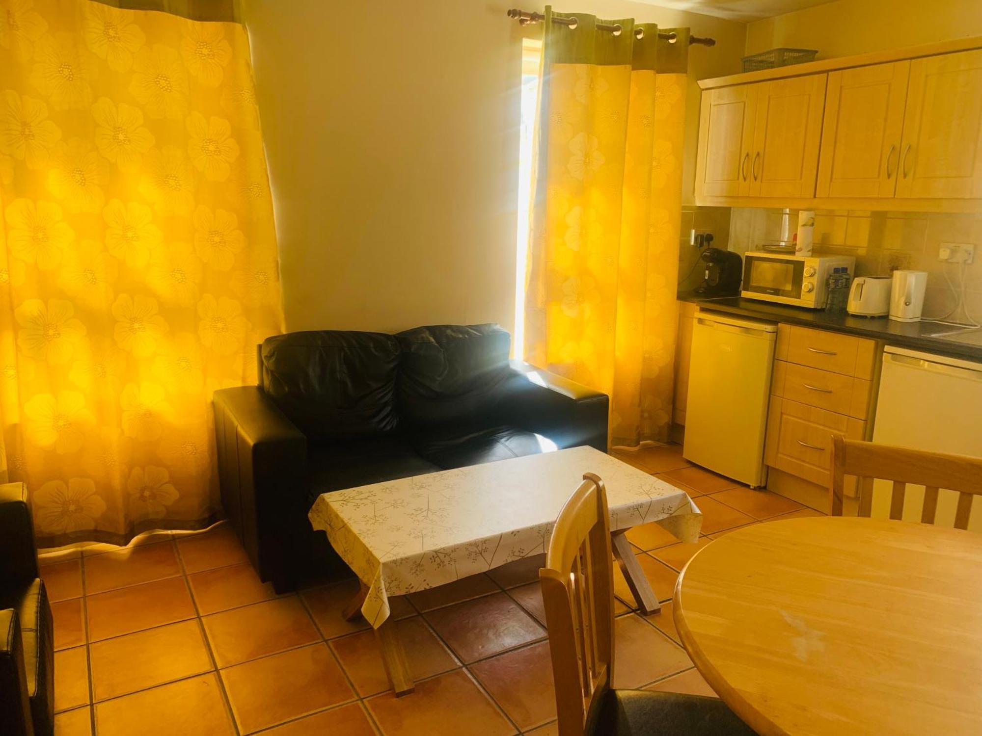 Sea View Flat Cobh Apartment ภายนอก รูปภาพ